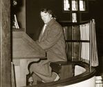 De beroemde Piet van Egmond aan het orgel
<br/>
Nederlands Persfotobureau 'Doorgeest', afgebeeld op www.pietvanegmond.nl, 1961
